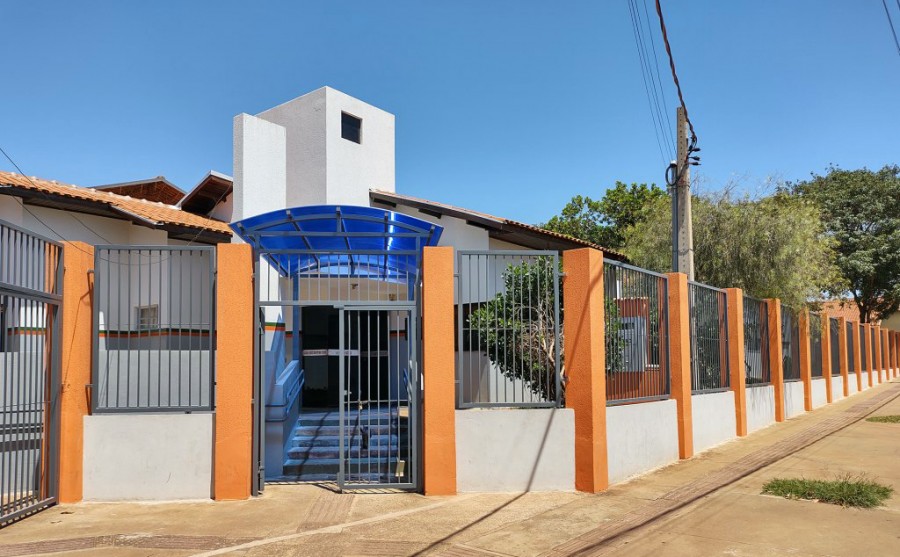 Escola Professora Maria de Lourdes Aquino Sotana